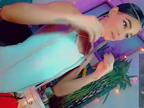 agathaferrer3 online show from 23, 3, 2026