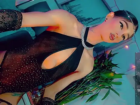 agathaferrer3 online show from 8, 4, 2026