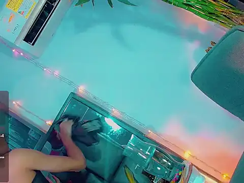 agathaferrer3 online show from 15, 4, 2026