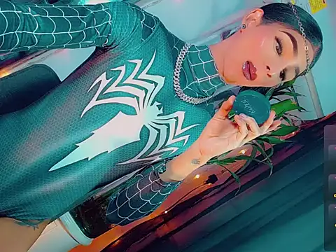 agathaferrer3 online show from 25, 4, 2026