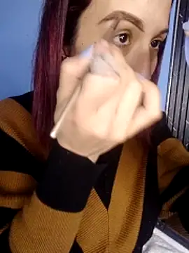 Moolly Evanz online show from 21, 4, 2026