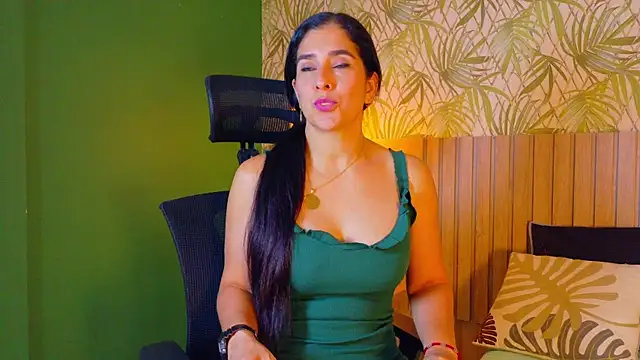 Snapshot of Sunny_River chatting on 11, 5, 2026 Sunny River online show from 11, 5, 2026