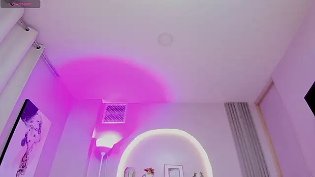 Sensual shannell online show from 12, 4, 2026