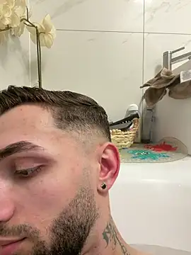 Juliann69Ramiro online show from 4, 3, 2026