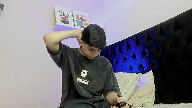 sebastamayo  online show from 29, 4, 2026