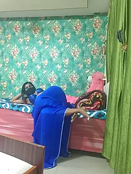 STICKY GIRL online show from 5, 2, 2026