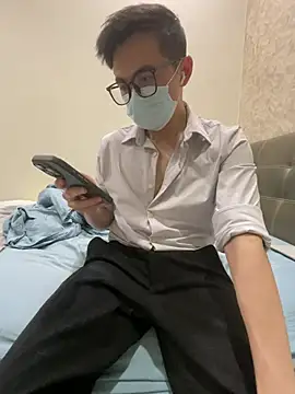 YourBoYyyyyyyy online show from 30, 6, 2026