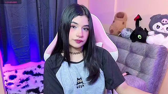 bonnieTaylor1 online show from 11, 4, 2026