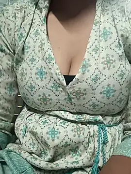 Snapshot of teena-11 chatting on 15, 1, 2026 teena-11 online show from 15, 1, 2026