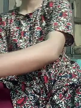 Snapshot of teena-11 chatting on 24, 2, 2026 teena-11 online show from 24, 2, 2026