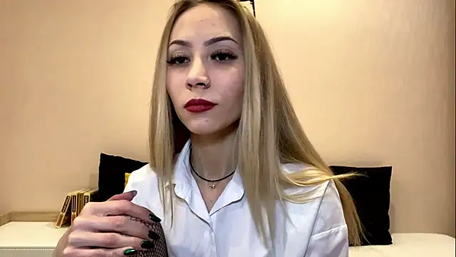 sun under skyy online show from 17, 12, 2025