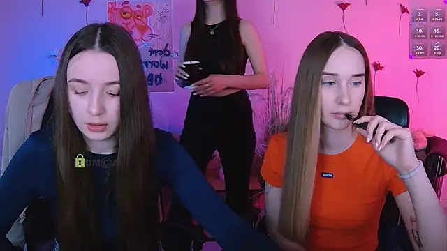 mila firee online show from 24, 4, 2026