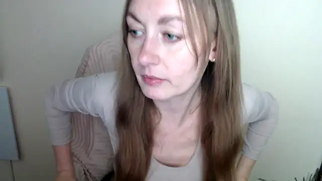 LiaSeass  online show from 28, 4, 2026