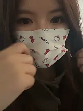 Momochen8839 online show from 10, 3, 2026