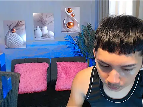 dylan hardfucker online show from 20, 2, 2026