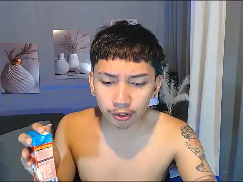 dylan hardfucker online show from 16, 3, 2026