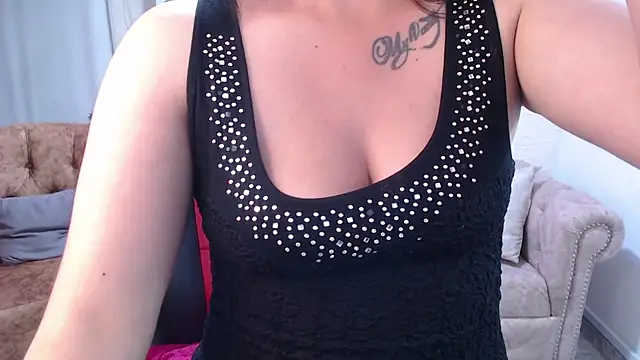 Snapshot of amanda_rousee chatting on 7, 5, 2026 amanda rousee online show from 7, 5, 2026