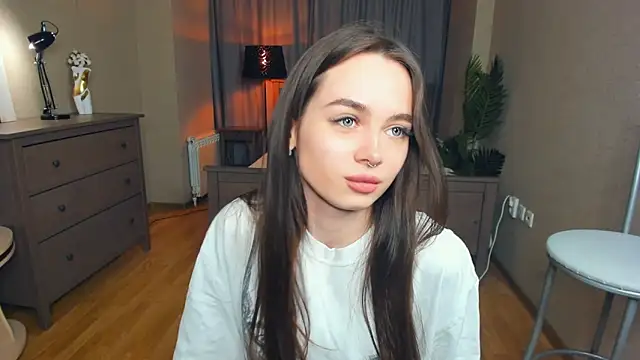 YvonneRobes online show from 7, 1, 2026