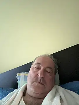 Snapshot of csikar chatting on 13, 5, 2026 csikar online show from 13, 5, 2026