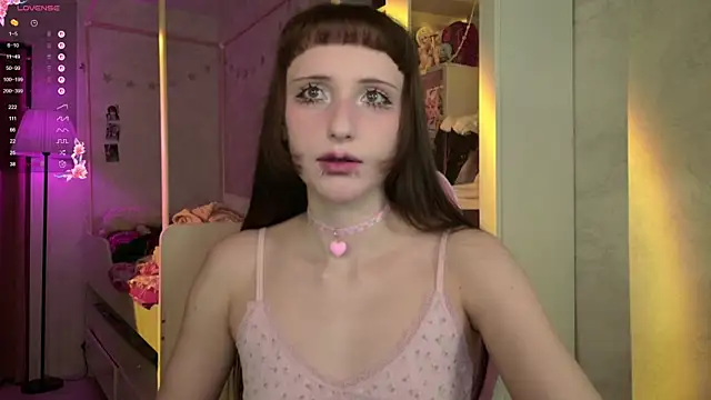 MiraJades online show from 16, 5, 2026