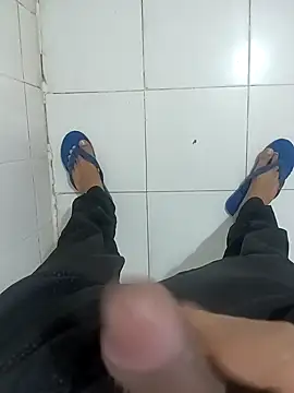 Snapshot of bigg_dickkk69 chatting on 12, 1, 2026 bigg dickkk69 online show from 12, 1, 2026