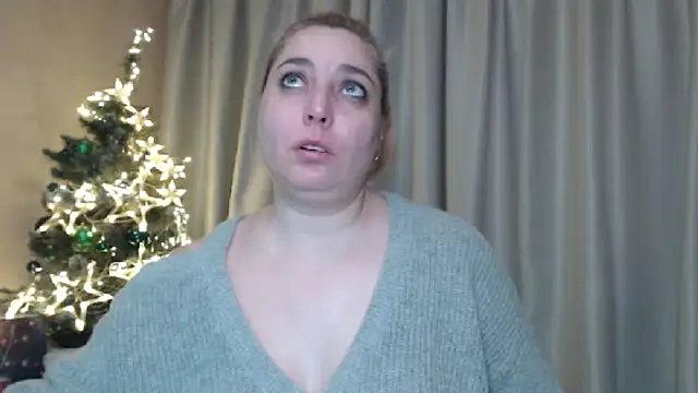 Snapshot of sweetpussy13 chatting on 3, 1, 2025 sweetpussy13 online show from 3, 1, 2025