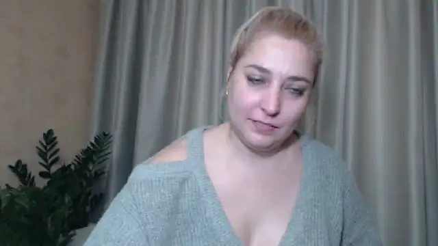 Snapshot of sweetpussy13 chatting on 11, 1, 2025 sweetpussy13 online show from 11, 1, 2025