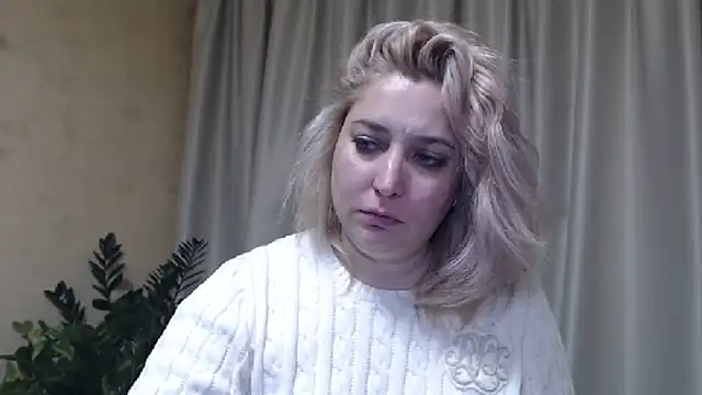 Snapshot of sweetpussy13 chatting on 15, 1, 2025 sweetpussy13 online show from 15, 1, 2025