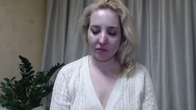 Snapshot of sweetpussy13 chatting on 20, 3, 2025 sweetpussy13 online show from 20, 3, 2025