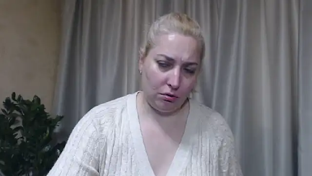 Snapshot of sweetpussy13 chatting on 3, 6, 2026 sweetpussy13 online show from 3, 6, 2026