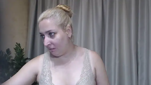 sweetpussy13 online show from 28, 7, 2026