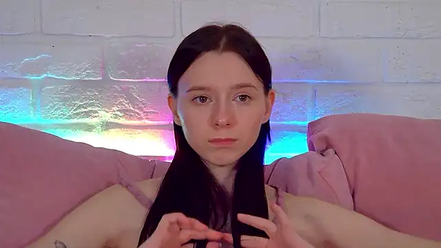 ArinaKubrick online show from 18, 4, 2026