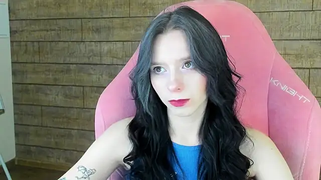 ArinaKubrick online show from 24, 4, 2026