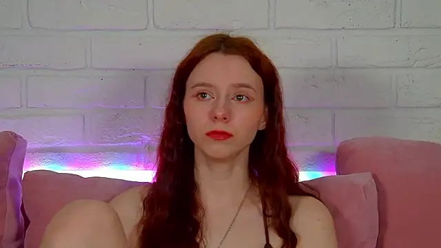 ArinaKubrick online show from 28, 4, 2026