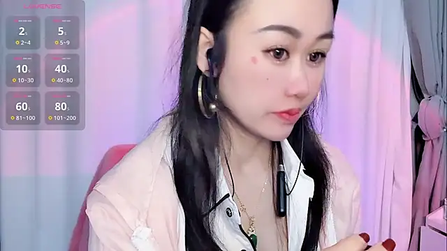 Wenwen-163 online show from 14, 12, 2025