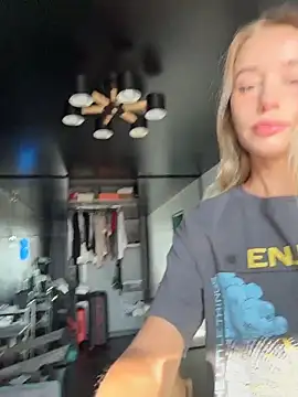 Snapshot of sssativa_more chatting on 23, 3, 2026 sssativa more online show from 23, 3, 2026