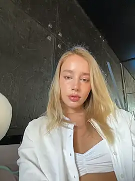 Snapshot of sssativa_more chatting on 24, 3, 2026 sssativa more online show from 24, 3, 2026