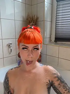ScarletVixenLive online show from 21, 5, 2026