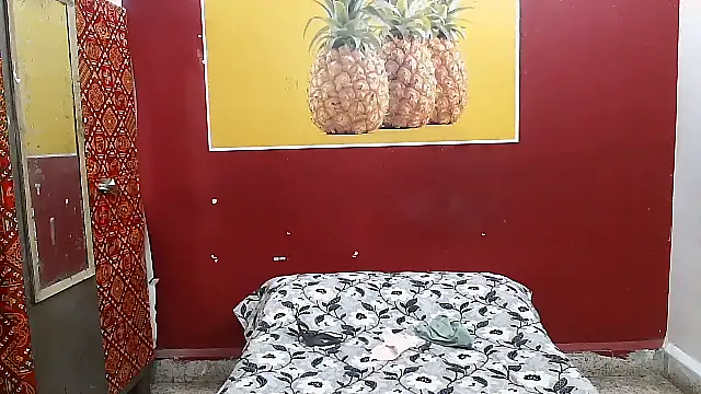 Lovelycouple25 online show from 5, 4, 2026