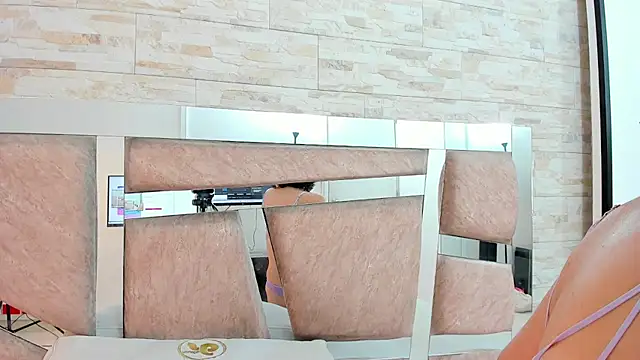 chloe cortez online show from 22, 12, 2025