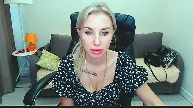 Hanna--Sweet online show from 25, 7, 2026