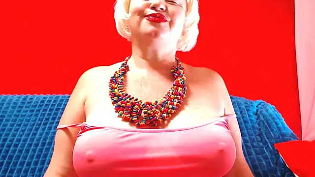 Snapshot of NaughtyMILF4UX chatting on 5, 7, 2026 NaughtyMILF4UX online show from 5, 7, 2026