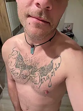 Snapshot of Manu1983el01 chatting on 12, 2, 2026 Manu1983el01 online show from 12, 2, 2026