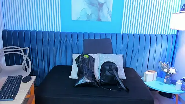 dahianeconnor online show from 18, 4, 2026