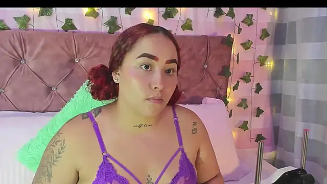 Snapshot of Ayla-marttinez chatting on 10, 2, 2026 Ayla-marttinez online show from 10, 2, 2026