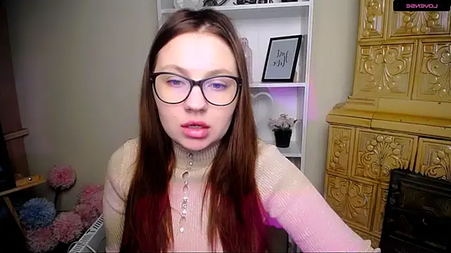 LiliaErmi online show from 18, 12, 2025