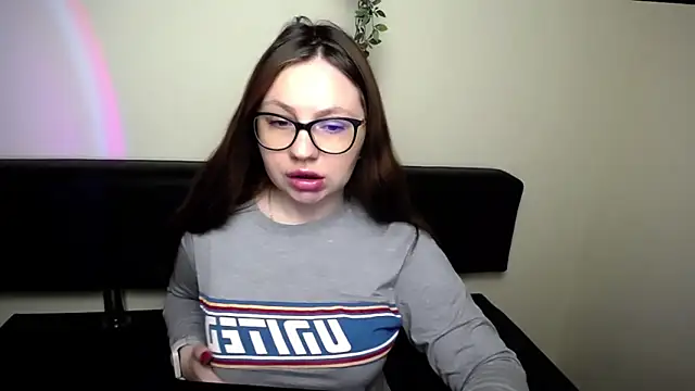 LiliaErmi online show from 24, 4, 2026