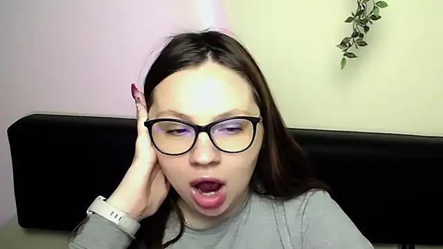 LiliaErmi online show from 25, 4, 2026