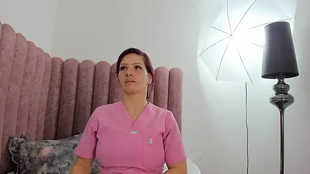 Scarlett  Noir online show from 13, 3, 2026