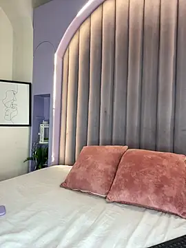 Miia Anderson online show from 18, 4, 2026